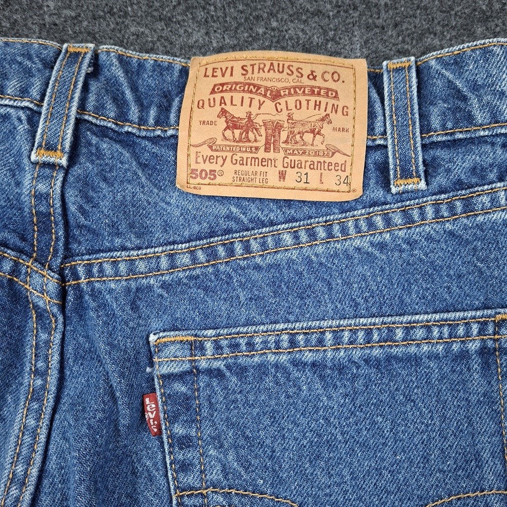 Vintage 90's Levi's 505 Jeans Mens 31x33 Made in USA Dark Wash Indigo 505-0217 - Picture 7 of 11